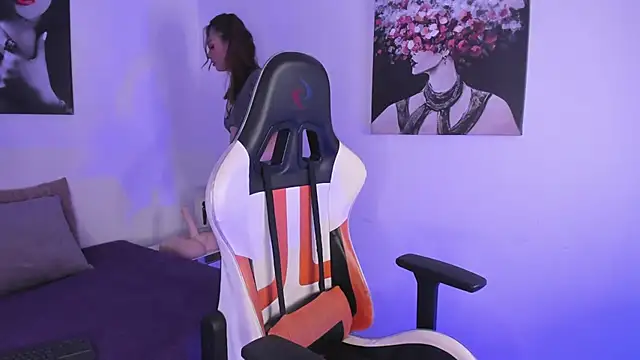  Victoria     online show from December 16, 8:26 pm