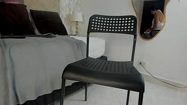 amatista  smith online show from November 15, 9:11 pm