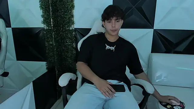 Dani cumboy online show from November 19, 1:55 pm