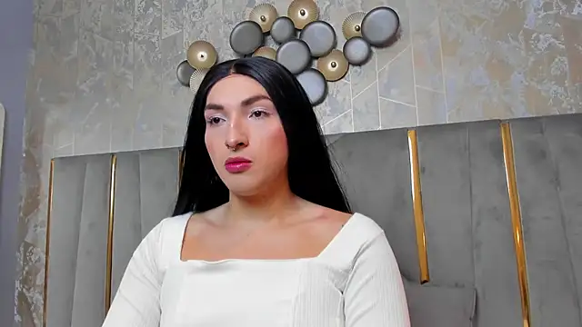 Snapshot of TomLondon_ chatting on January 20, 11:35 am TomLondon online show from January 20, 11:35 am