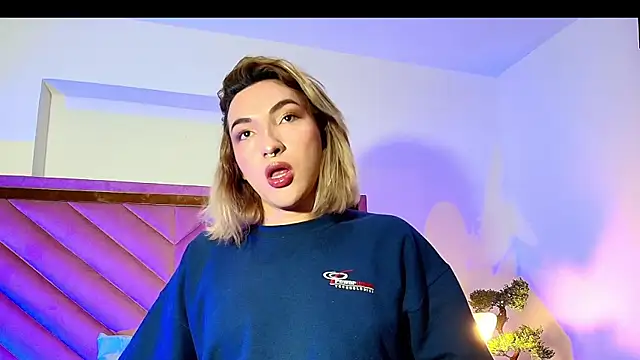 Snapshot of TomLondon_ chatting on September 16, 12:17 pm TomLondon online show from September 16, 12:17 pm
