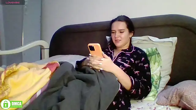 the princese online show from December 1, 9:15 pm