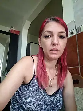 Snapshot of Evadesirex46 chatting on June 22, 6:43 am Evadesirex46 online show from June 22, 6:43 am
