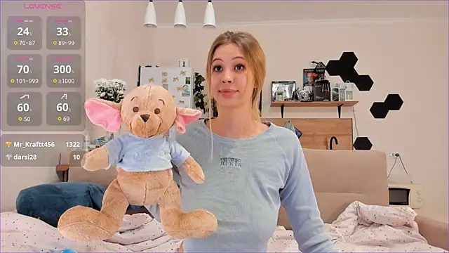 Girl alone home online show from October 3, 3:53 pm