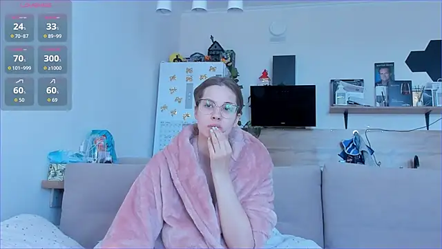 Girl alone home online show from April 13, 3:56 am