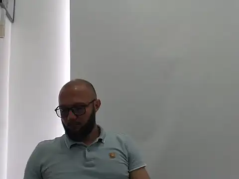 Snapshot of Bastian_Gold chatting on April 8, 9:04 pm Bastian Gold online show from April 8, 9:04 pm