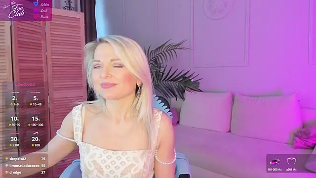 Snapshot of Gloria_Lovely chatting on February 21, 4:59 pm Gloria Lovely online show from February 21, 4:59 pm