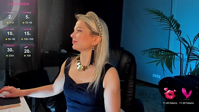 Snapshot of Gloria_Lovely chatting on February 27, 2:43 pm Gloria Lovely online show from February 27, 2:43 pm