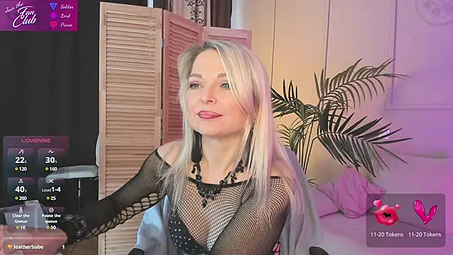 Snapshot of Gloria_Lovely chatting on March 13, 10:47 am Gloria Lovely online show from March 13, 10:47 am