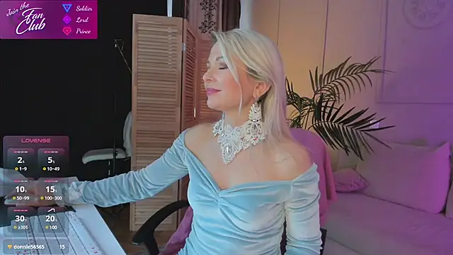 Snapshot of Gloria_Lovely chatting on March 14, 1:57 pm Gloria Lovely online show from March 14, 1:57 pm