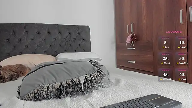 jordanmuskk online show from December 19, 11:06 am