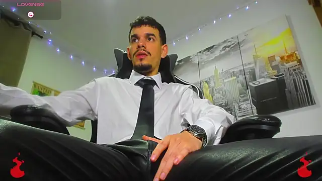 BRAYHAMBROWN online show from October 31, 5:52 am