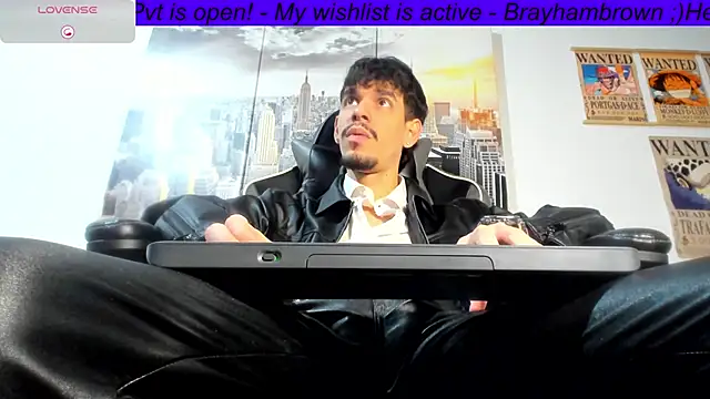 Snapshot of BRAYHAMBROWN chatting on June 18, 1:17 am BRAYHAMBROWN online show from June 18, 1:17 am