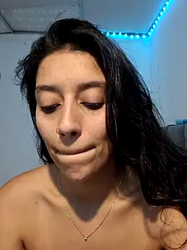 BrittanyDiaz online show from February 28, 9:44 pm