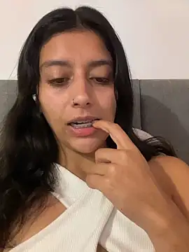 BrittanyDiaz online show from March 16, 9:30 pm