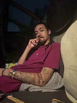 hotcamboy420 online show from December 27, 5:52 am