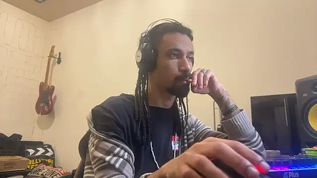 hotcamboy420 online show from November 4, 7:57 pm