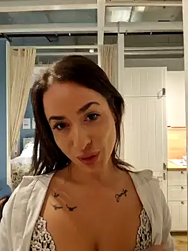 Snapshot of LydiaMaus96 chatting on October 10, 12:37 pm LydiaMaus96 online show from October 10, 12:37 pm