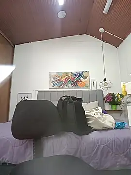 karlamorris  online show from January 7, 1:46 pm