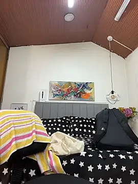 karlamorris  online show from February 2, 2:49 pm