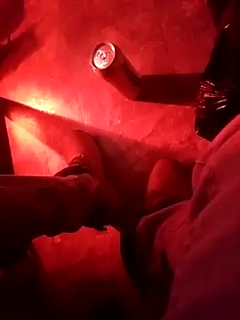 freakniknutty online show from March 9, 5:11 am