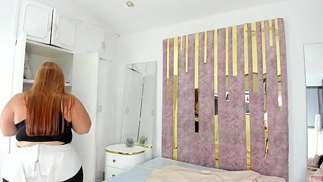 LeahxBarker online show from February 20, 10:59 pm