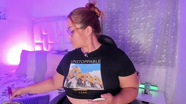 LeahxBarker online show from April 17, 1:52 am