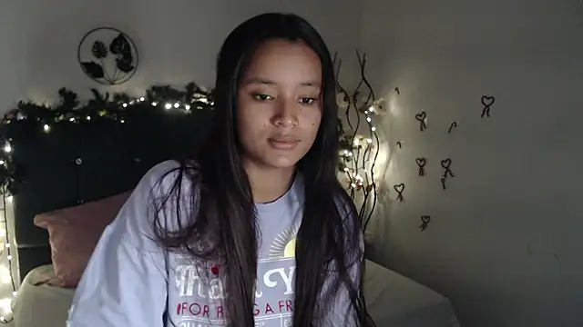 mia sweetdc online show from December 14, 8:29 pm