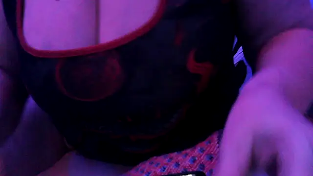 Snapshot of juscjen chatting on November 17, 9:59 am juscjen online show from November 17, 9:59 am