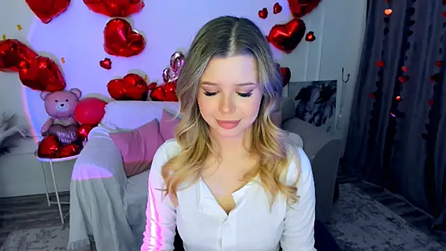 FollowLovee online show from February 6, 3:33 am