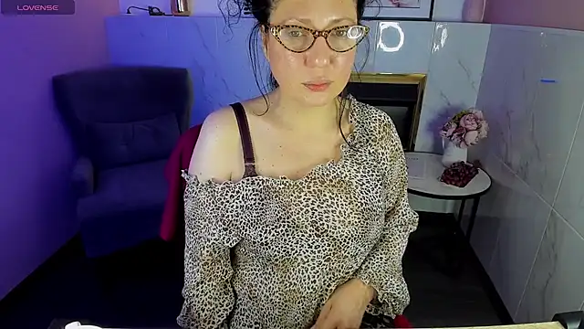 Anita Muse online show from December 23, 1:18 am
