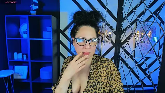 Anita Muse online show from November 28, 8:33 pm