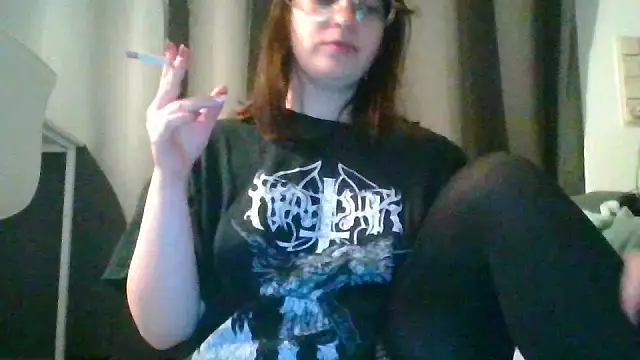 Snapshot of Cat-Princess chatting on May 19, 9:54 pm Cat-Princess online show from May 19, 9:54 pm