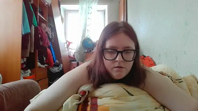 DesireMelissa online show from February 24, 6:33 am