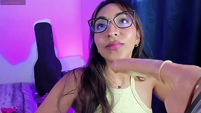 Snapshot of Leticia_brownn1 chatting on March 10, 4:35 pm Leticia brownn1 online show from March 10, 4:35 pm