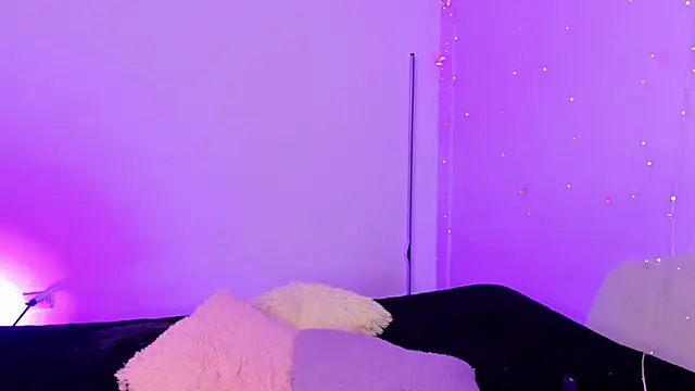 Amypond   online show from March 11, 10:27 pm