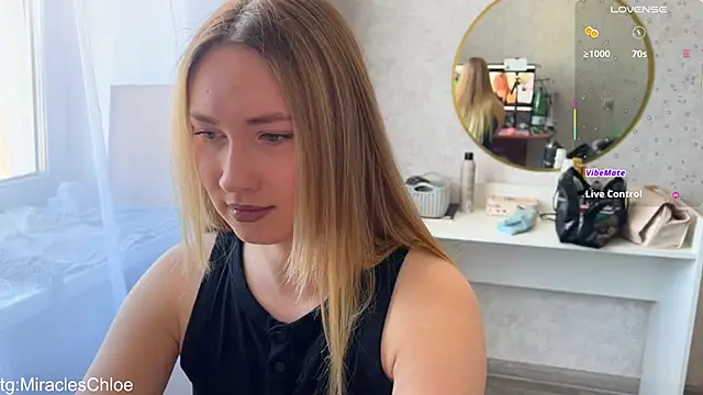 ChloeMillerMeow online show from April 1, 8:59 am