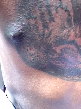 Larry-n-clouds online show from November 29, 5:05 pm