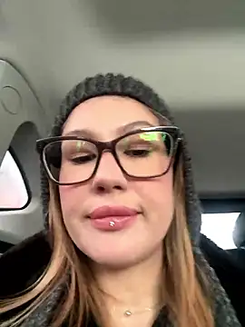 Snapshot of RinaCat chatting on October 9, 5:27 am RinaCat online show from October 9, 5:27 am