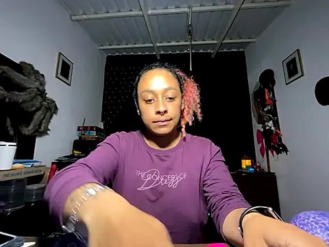 Cata Blue   online show from October 16, 2:18 pm