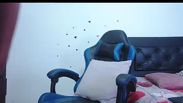 Georgina Copper online show from April 9, 8:58 pm