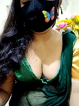 Ameera19 online show from March 6, 6:15 pm