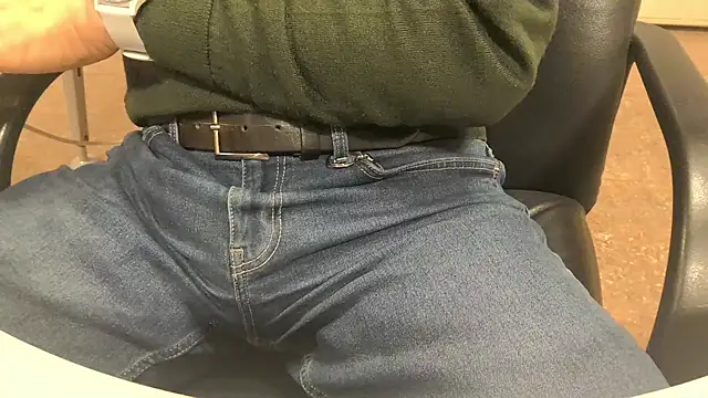 alessandroman2114 online show from January 14, 4:56 pm