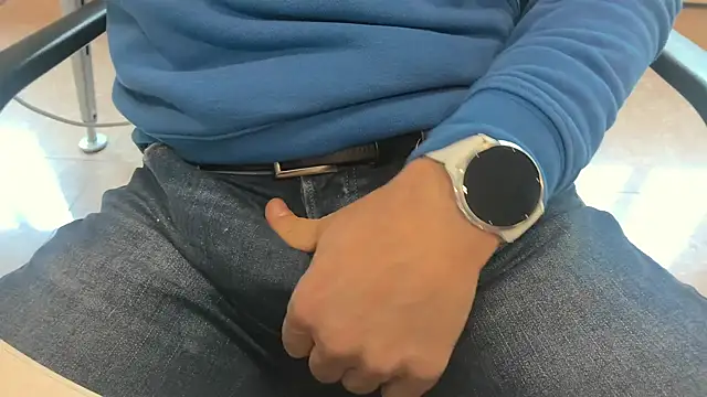 alessandroman2114 online show from February 24, 11:19 am