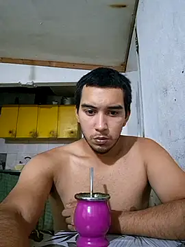 Snapshot of X_xtomas_x chatting on January 10, 7:54 am X xtomas x online show from January 10, 7:54 am