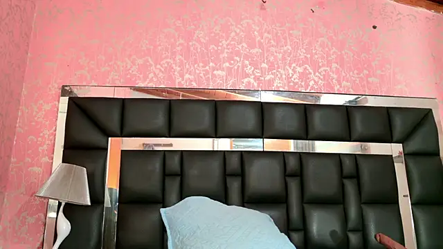 Snapshot of sh_malala chatting on November 6, 7:15 pm sh malala online show from November 6, 7:15 pm