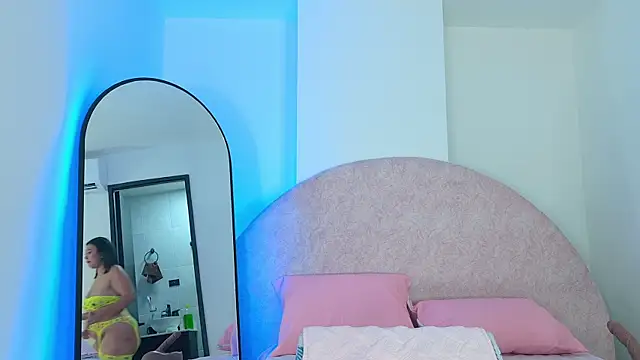 Snapshot of sh_malala chatting on November 28, 7:16 pm sh malala online show from November 28, 7:16 pm