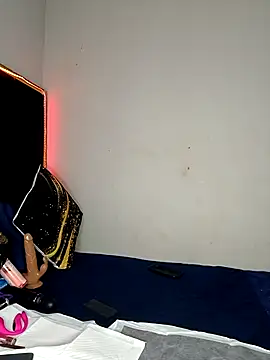 DarkButterfly99 online show from September 13, 4:18 pm