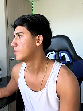 Snapshot of Juan_da01 chatting on October 7, 9:34 pm Juan da01 online show from October 7, 9:34 pm