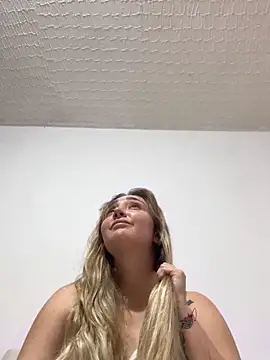 Snapshot of katy_pp chatting on November 2, 4:15 am katy pp online show from November 2, 4:15 am